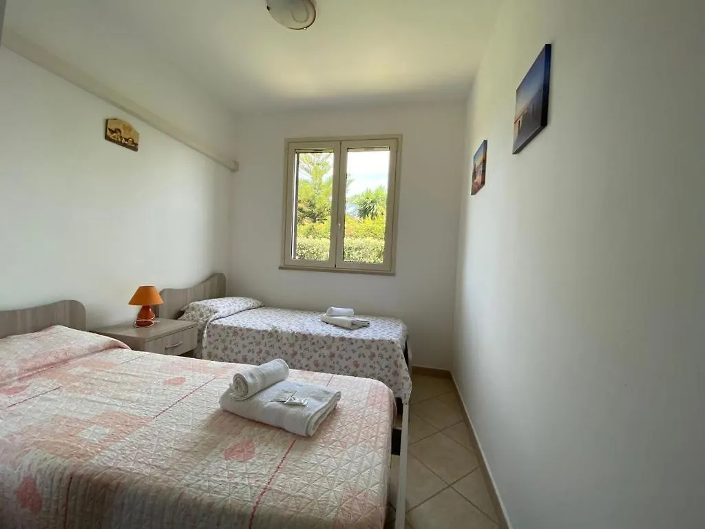 Casa de Férias Case Vacanze Paradise Beach Vicino Cefalu Piscina Aperta Campofelice Di Roccella Itália