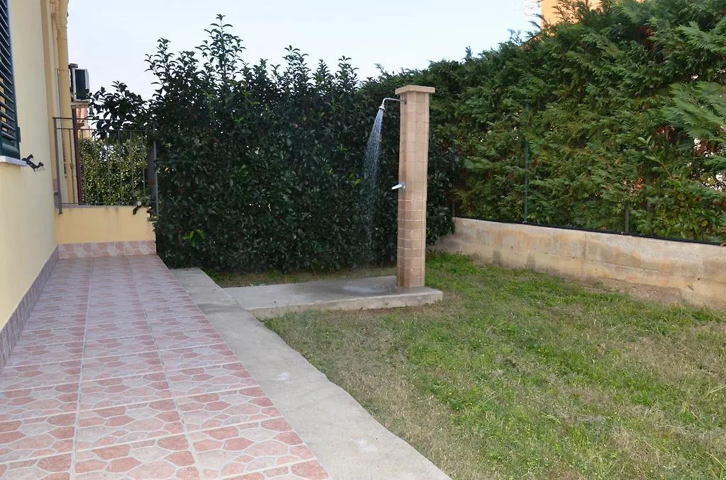 Case Vacanze Paradise Beach Vicino Cefalu Piscina Aperta Campofelice Di Roccella Casa de Férias