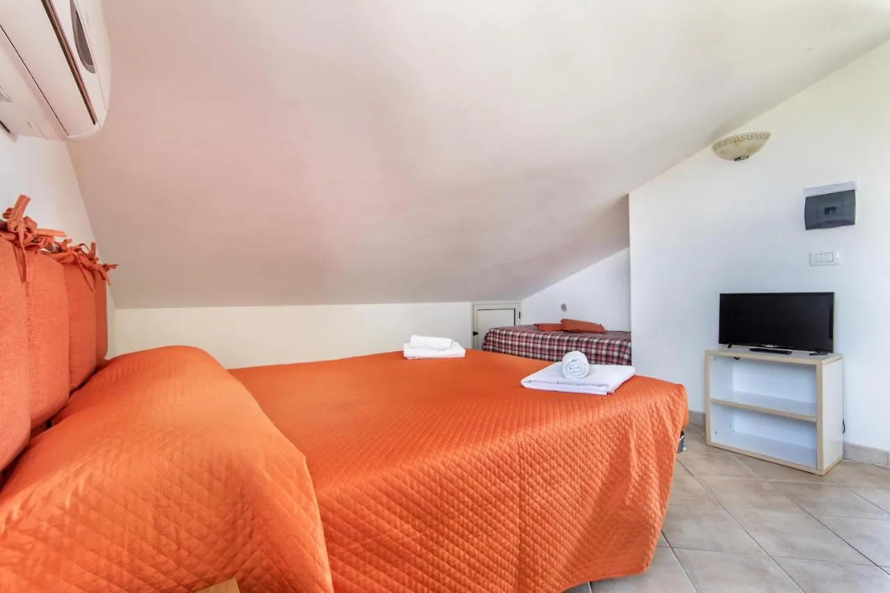 Case Vacanze Paradise Beach Vicino Cefalu Piscina Aperta Campofelice Di Roccella Casa de Férias