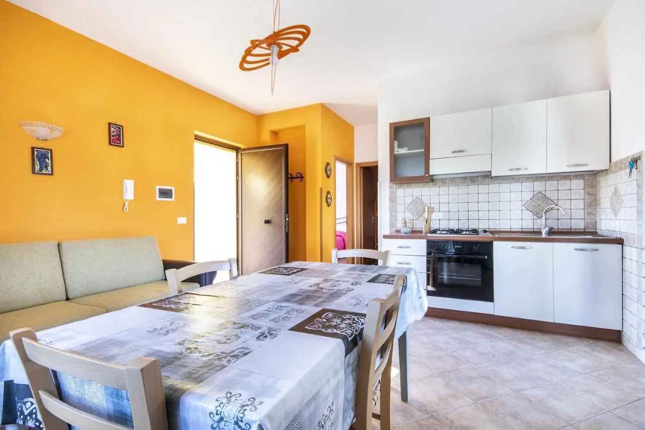 Case Vacanze Paradise Beach Vicino Cefalu Piscina Aperta Campofelice Di Roccella 0*,  Itália