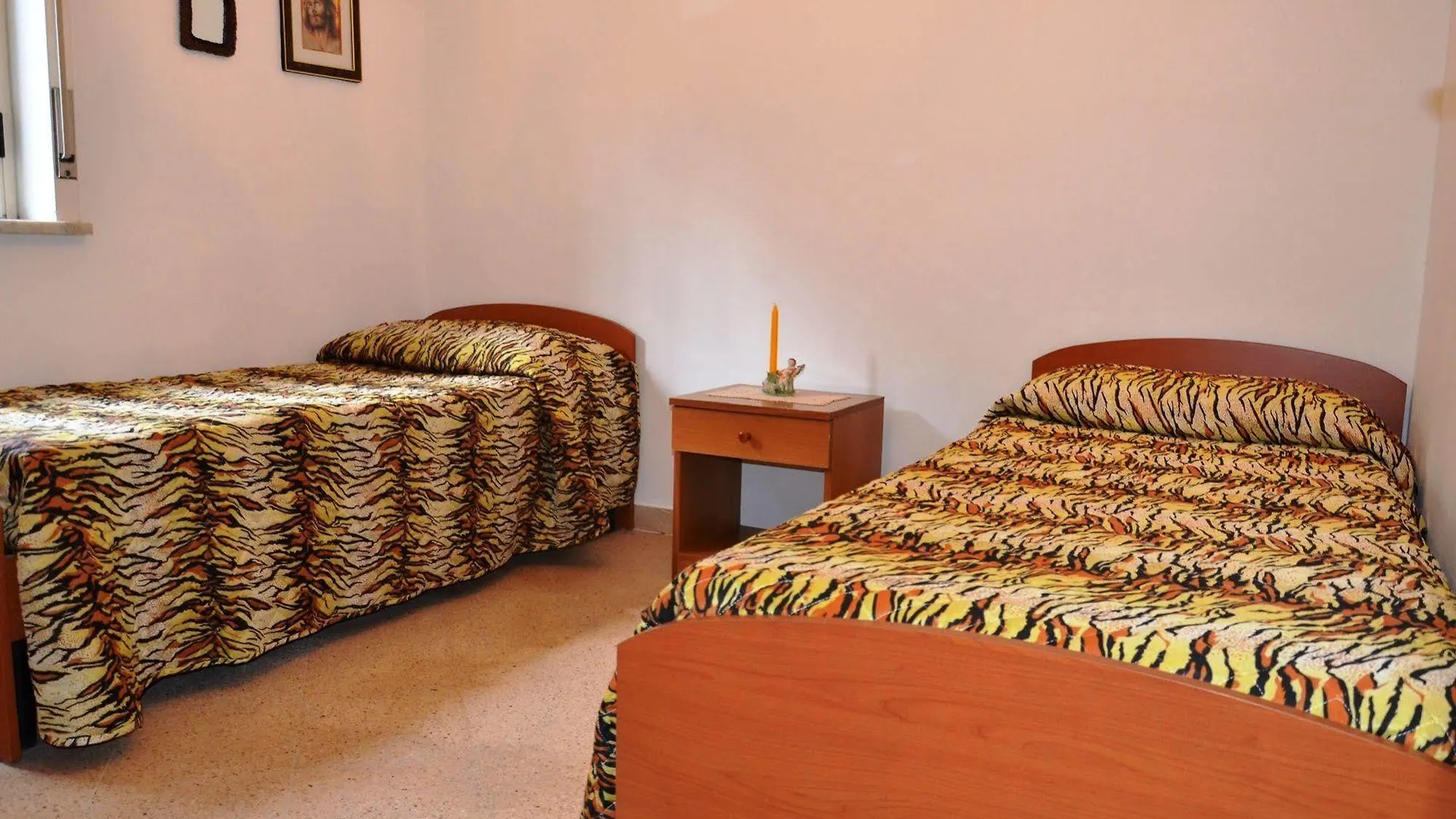 Case Vacanze Paradise Beach Vicino Cefalu Piscina Aperta Campofelice Di Roccella 0*,